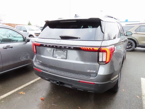 New 2026 Ford Explorer Active image 4
