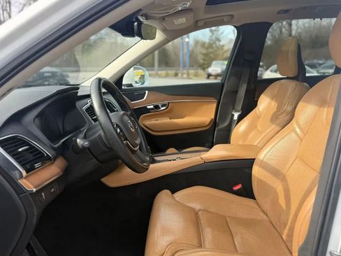 Used 2016 Volvo XC90 T6 Inscription w/ Vision Package image 11