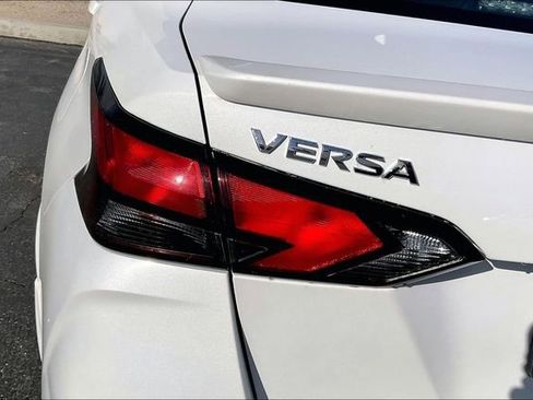 New 2025 Nissan Versa SR image 11
