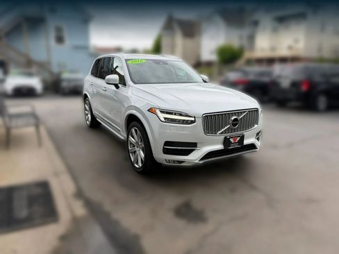 Used 2018 Volvo XC90 T6 Inscription AWD/4WD image 2