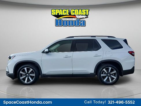 Certified 2023 Honda Pilot Touring image 6