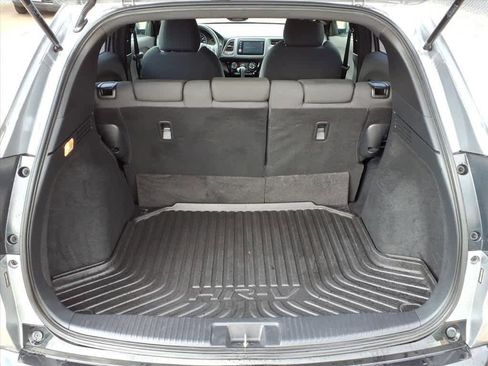 Certified 2019 Honda HR-V Sport image 6