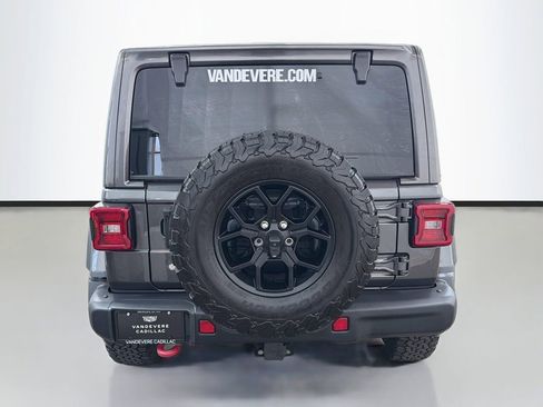 Used 2019 Jeep Wrangler Unlimited Rubicon AWD/4WD image 9
