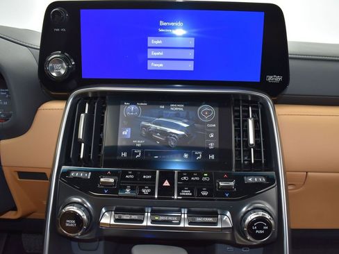 New 2026 Lexus LX 600 4WD w/ Luxury Package image 32