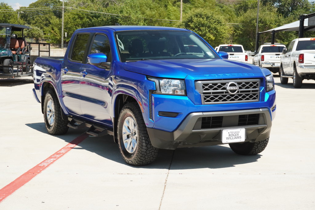 Used 2024 Nissan Frontier SV RWD image 7