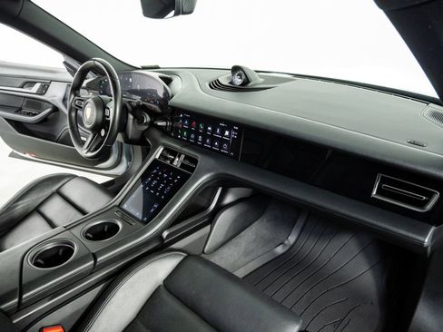 Used 2021 Porsche Taycan 4S w/ Premium Package image 25