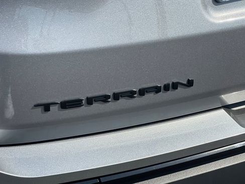 Used 2023 GMC Terrain SLE w/ Elevation Edition image 37