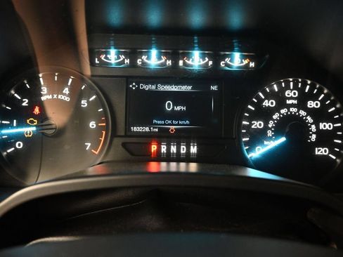 Used 2019 Ford F150 XL w/ Equipment Group 101A Mid AWD/4WD image 12