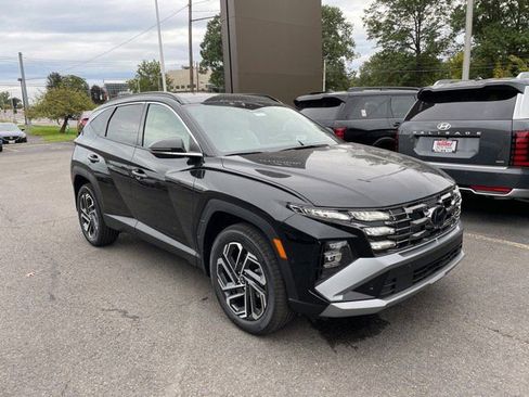 New 2026 Hyundai Tucson Limited AWD/4WD image 2