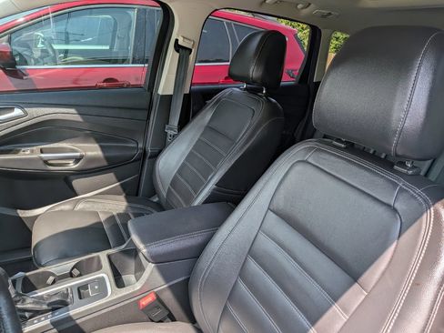 Used 2017 Ford Escape Titanium w/ Equipment Group 301A FWD image 11