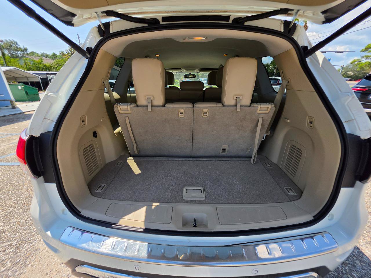 Used 2014 Nissan Pathfinder SL w/ Trailer Tow Package FWD image 27
