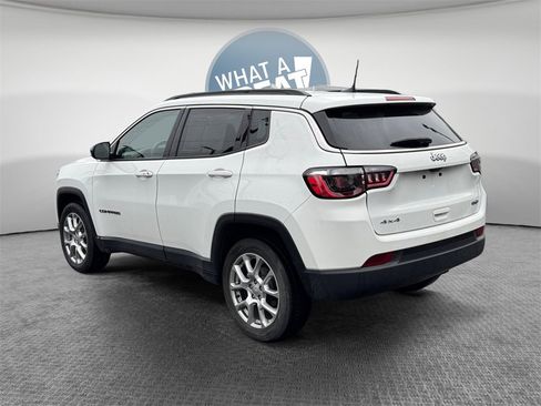 Certified 2022 Jeep Compass Latitude image 7