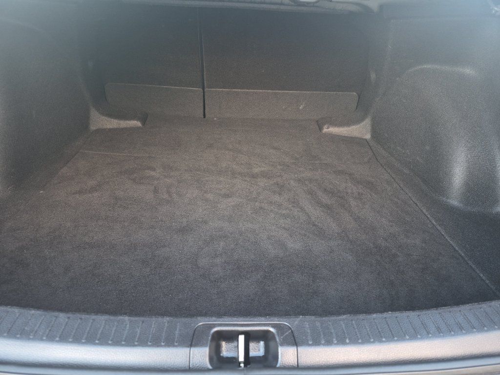 Used 2024 Toyota Corolla LE FWD image 22