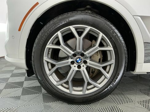 Certified 2024 BMW X7 xDrive40i w/ Executive Package AWD/4WD image 38