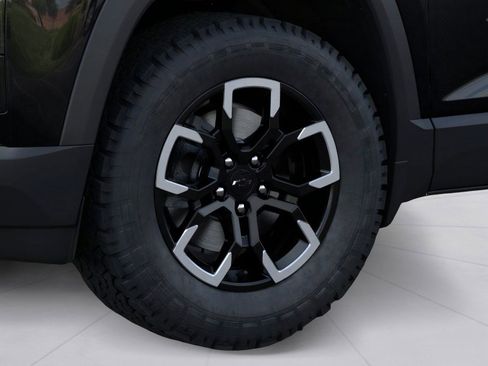 New 2026 Chevrolet Equinox ACTIV image 9