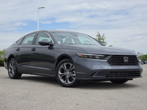 Used 2024 Honda Accord EX image 2