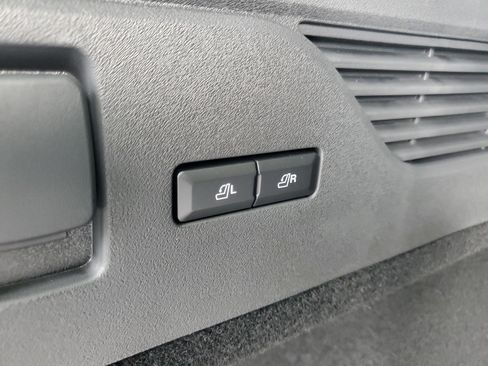 New 2026 Lincoln Nautilus Reserve w/ Jet Appearance Package image 33