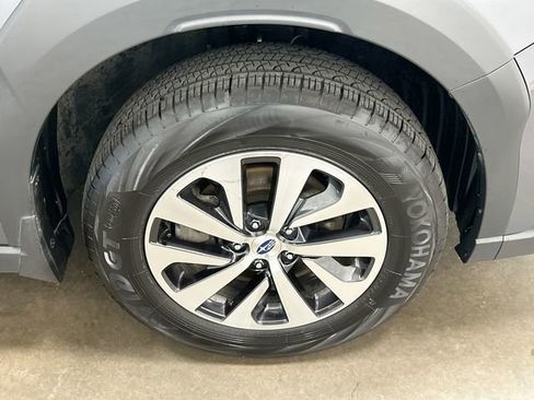 Certified 2025 Subaru Outback Premium AWD/4WD image 5