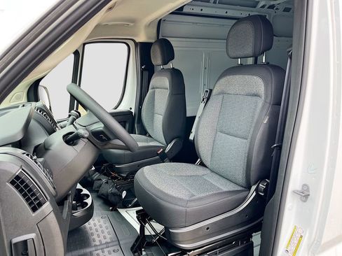 New 2026 RAM ProMaster 2500 w/ Convenience Group FWD image 19