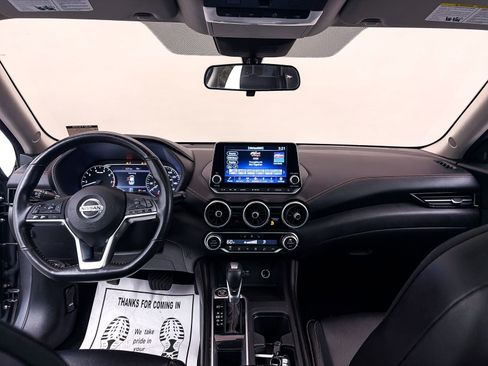 Used 2023 Nissan Sentra SR w/ SR Premium Package image 28