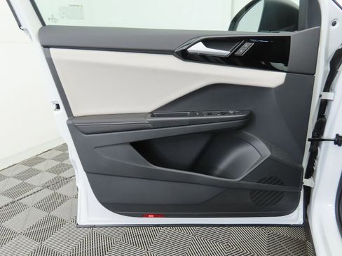 New 2026 Volkswagen Taos S image 22