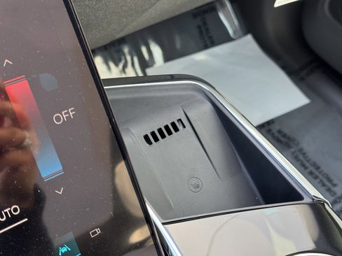 New 2026 Cadillac Escalade IQ Sport 1 w/ LPO, Floor Liner Package image 30