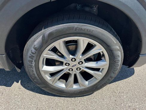 Used 2020 Ford Explorer XLT w/ Equipment Group 202A AWD/4WD image 24