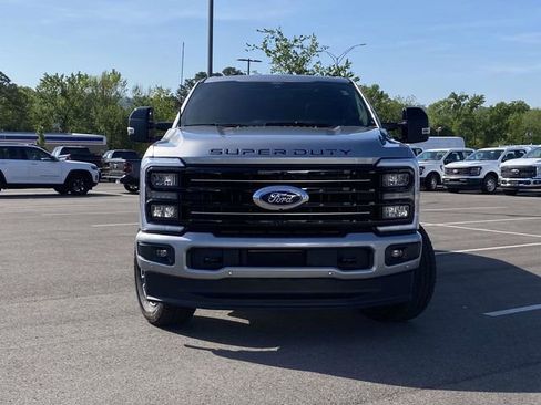 Certified 2024 Ford F250 Lariat w/ Lariat Ultimate Package AWD/4WD image 9