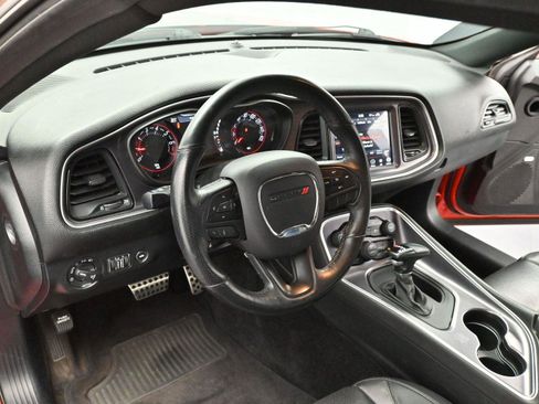 Used 2018 Dodge Challenger SXT Plus image 12