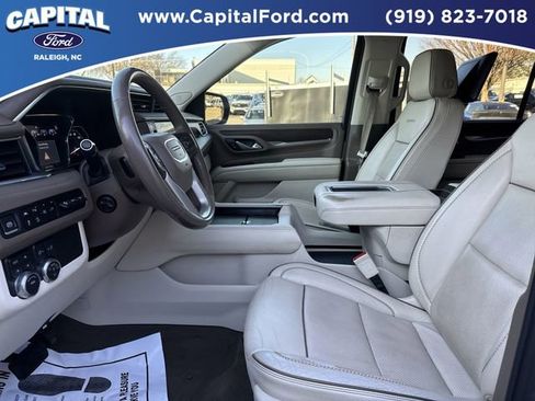 Used 2021 GMC Yukon XL Denali w/ Denali Premium Package image 17