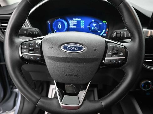 Used 2022 Ford Escape Titanium AWD/4WD image 12