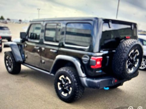 Used 2024 Jeep Wrangler Unlimited Rubicon 4xe AWD/4WD image 2