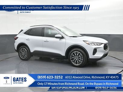 New 2025 Ford Escape SE