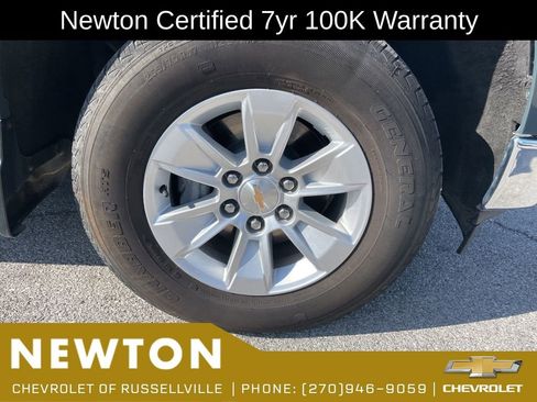 Used 2025 Chevrolet Silverado 1500 LT AWD/4WD image 43