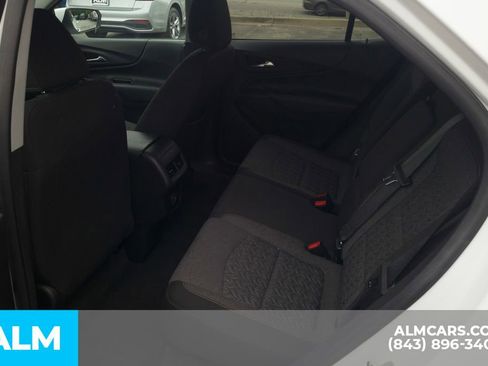 Used 2024 Chevrolet Equinox LT image 18