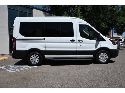 Used 2019 Ford Transit 150 XL image 5