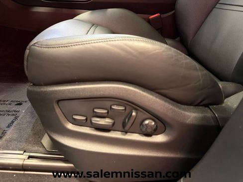 Used 2026 Porsche Cayenne GTS AWD/4WD image 10