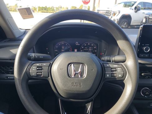 Used 2023 Honda Accord LX image 17