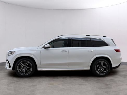 Used 2025 Mercedes-Benz GLS 450 4MATIC image 4
