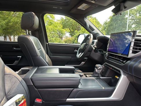 Used 2023 Toyota Tundra Platinum AWD/4WD image 24