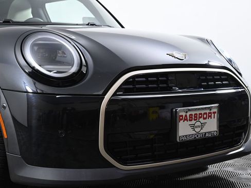 Certified 2025 MINI Cooper 2-Door Hardtop image 5