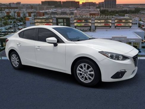 Used 2016 MAZDA MAZDA3 i Touring FWD image 1