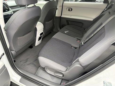 New 2026 Hyundai Ioniq 5 SE image 21
