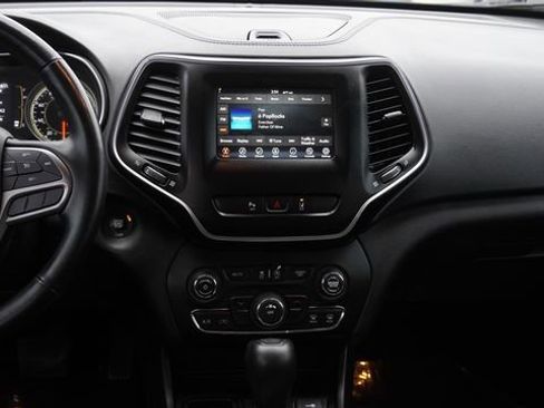 Used 2021 Jeep Cherokee Latitude Lux image 16