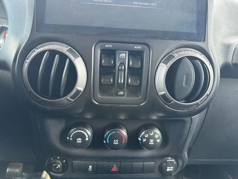 Used 2017 Jeep Wrangler Unlimited Sport w/ Quick Order Package 23S image 31