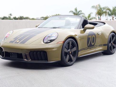 New 2026 Porsche 911 GTS image 5