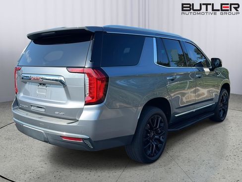 Used 2022 GMC Yukon SLT w/ SLT Luxury Package AWD/4WD image 5