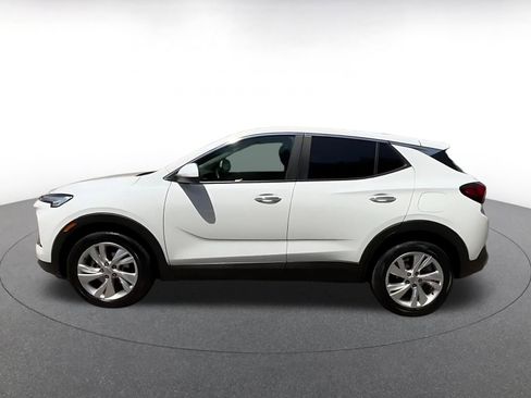 Used 2025 Buick Encore GX Preferred FWD image 9