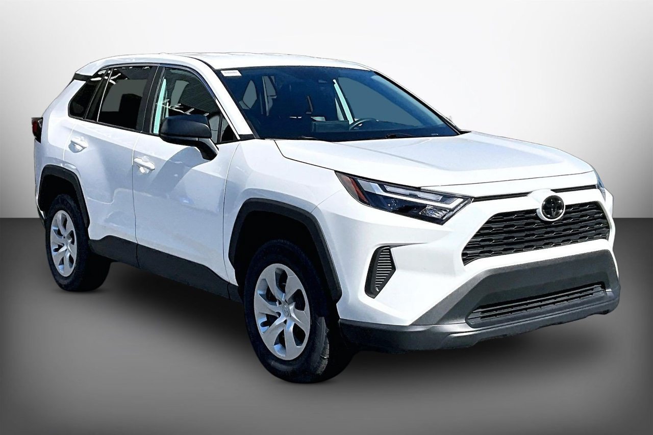 Used 2025 Toyota RAV4 LE FWD image 2