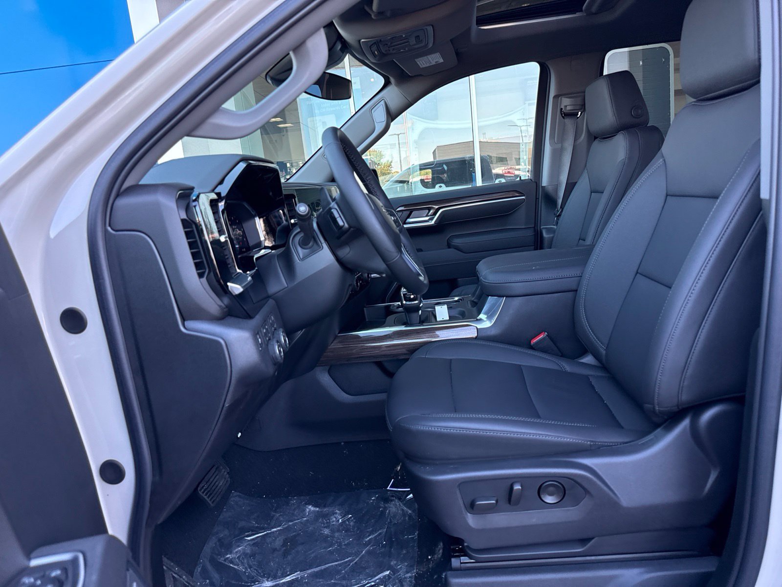 New 2026 Chevrolet Silverado 1500 RST AWD/4WD image 13